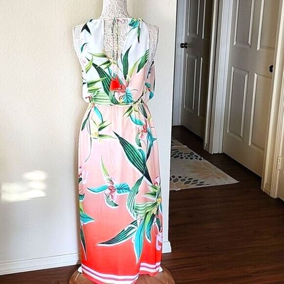 🎉Host Pick🎉 Trina Turk Coverup - Picture 2 of 7